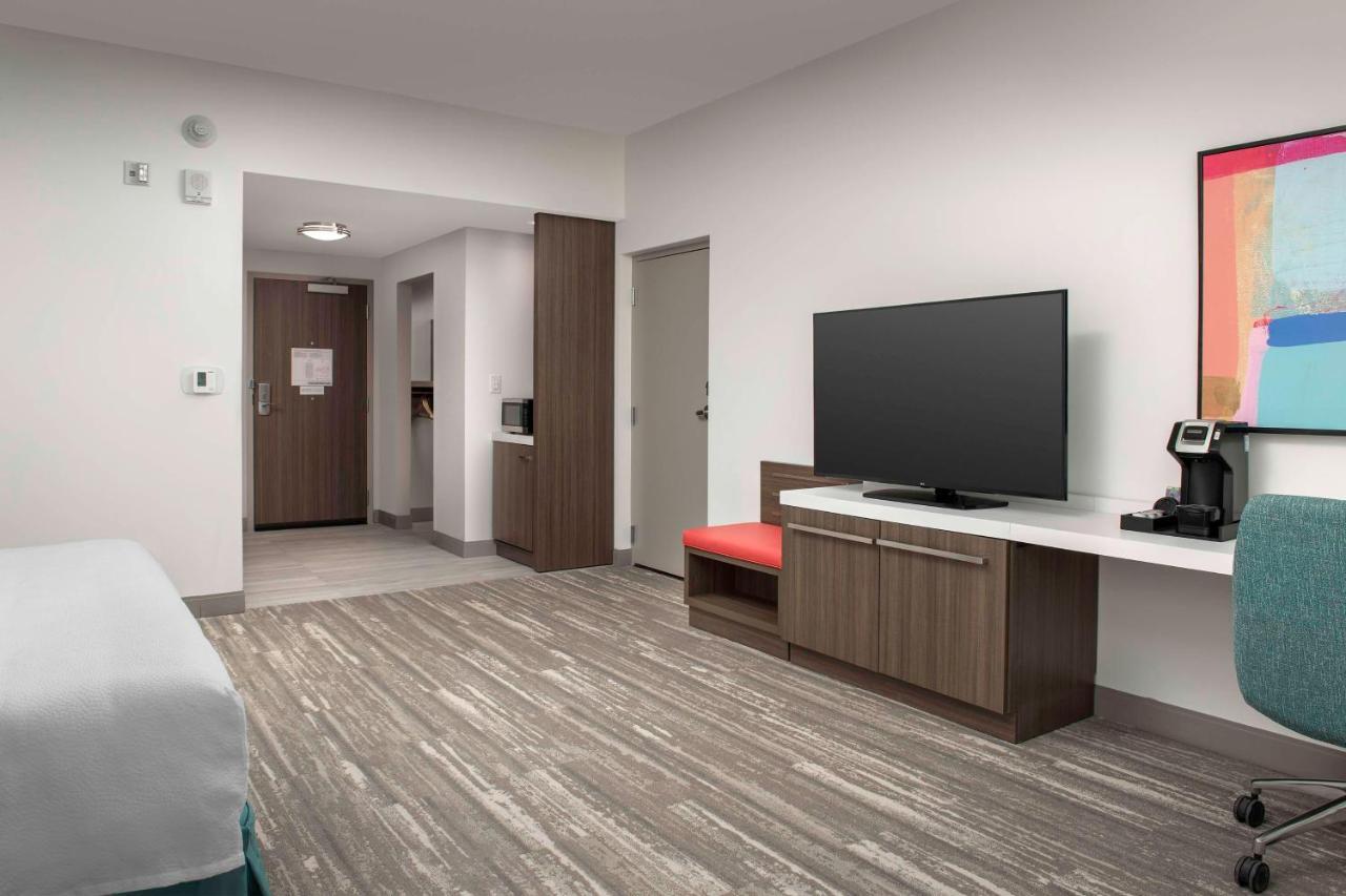 Hilton Garden Inn Pensacola Downtown Экстерьер фото